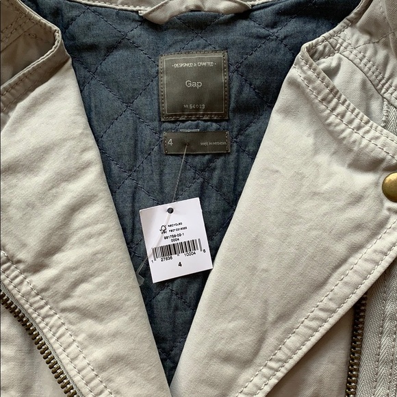 GAP Quilted Jacket - Picture 2 of 4